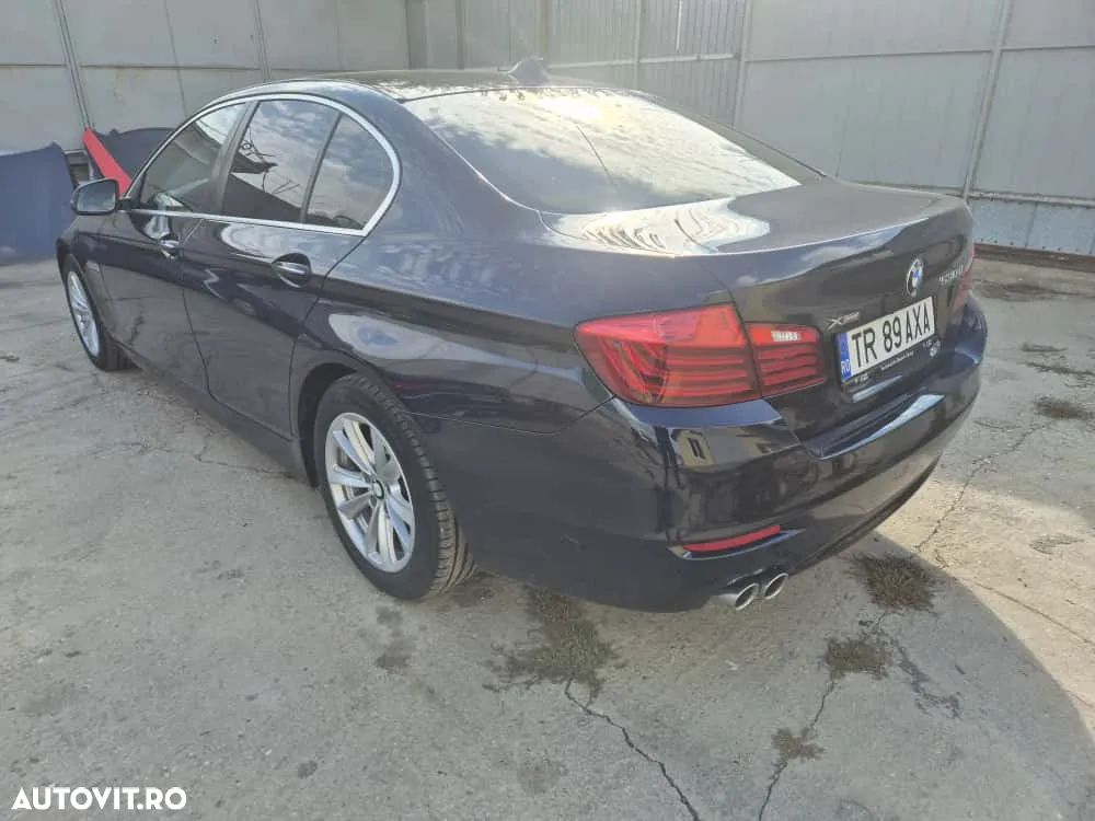 BMW Seria 5 530d xDrive AT - 12