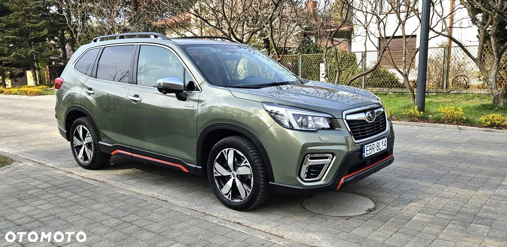 Subaru Forester 2.0i Platinum Lineartronic EU6 - 2