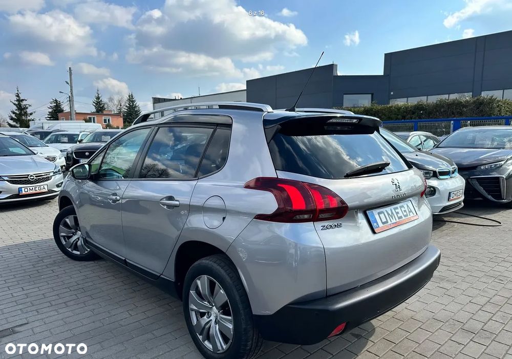 Peugeot 2008 1.2 Pure Tech Style - 6