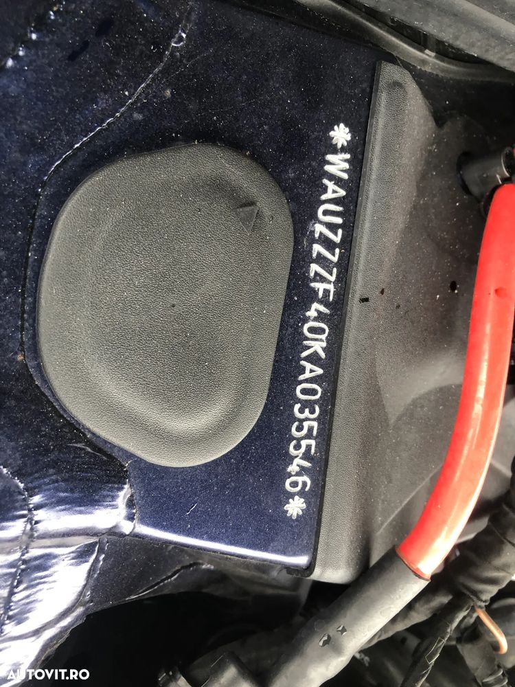 Audi A4 2.0 TDI quattro S tronic - 32