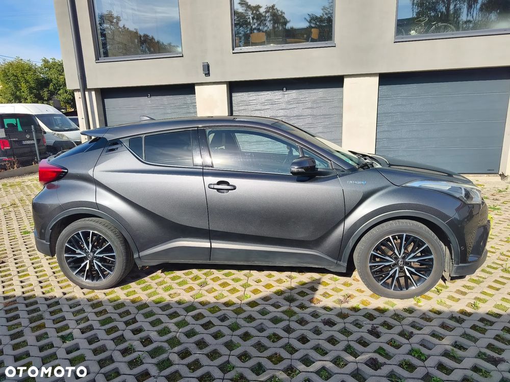 Toyota C-Hr 2017 photo 3