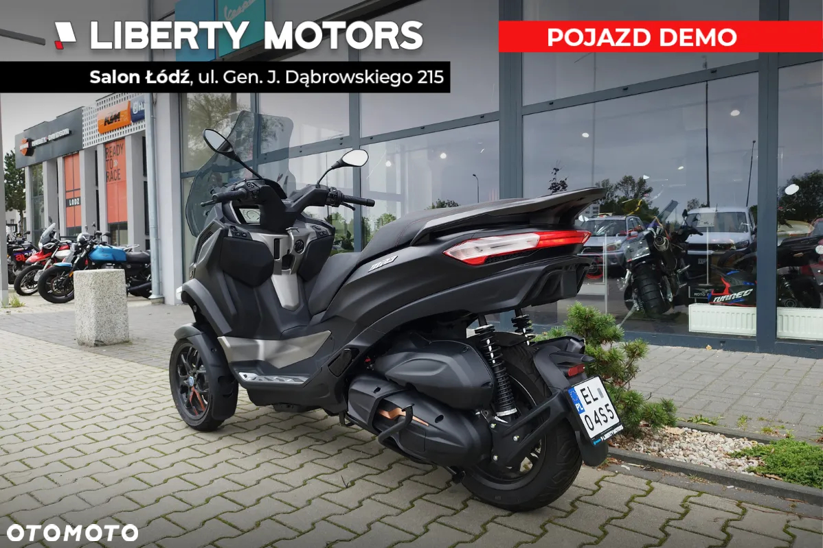 Piaggio MP-3 - 4