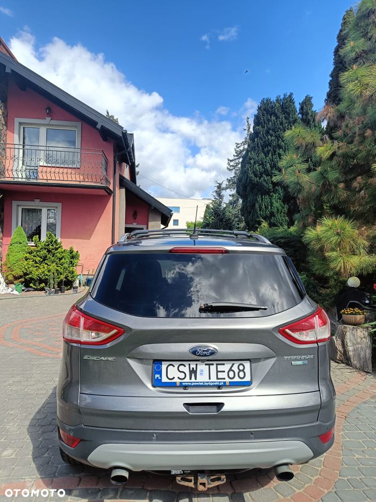 Ford Escape 2.0 EcoBoost AWD Titanium - 2