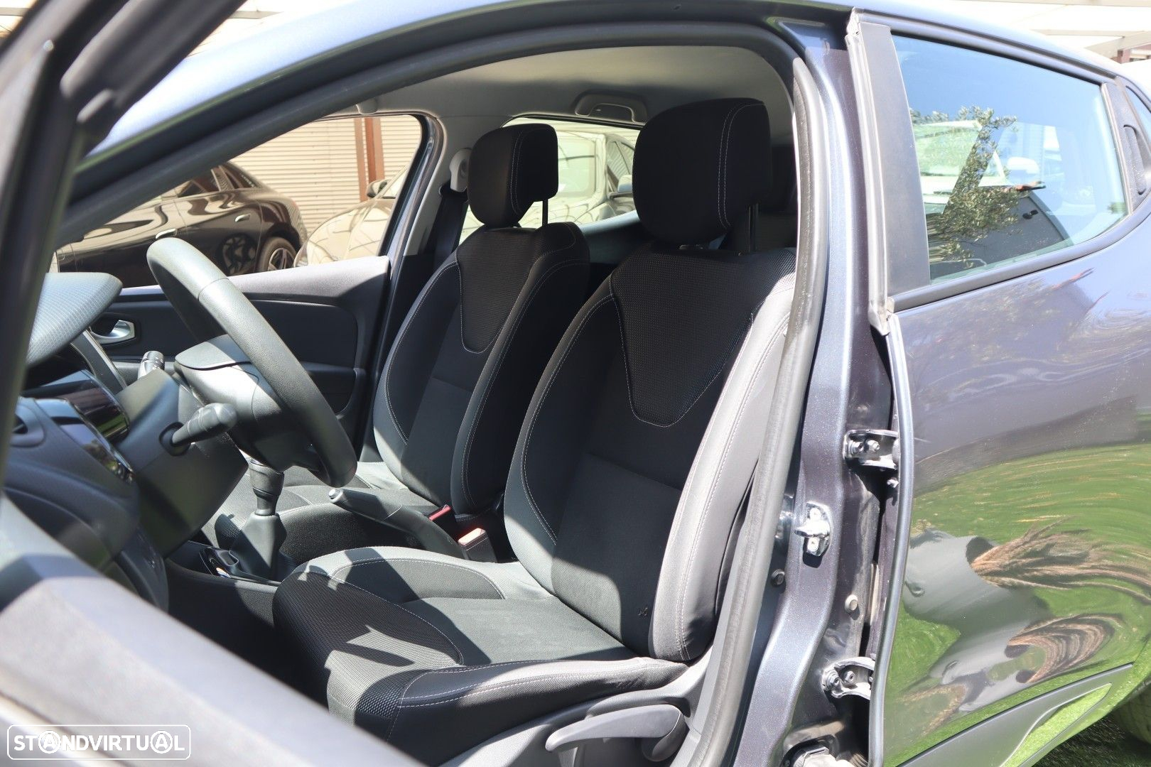 Renault Clio 1.5 dCi Zen - 26