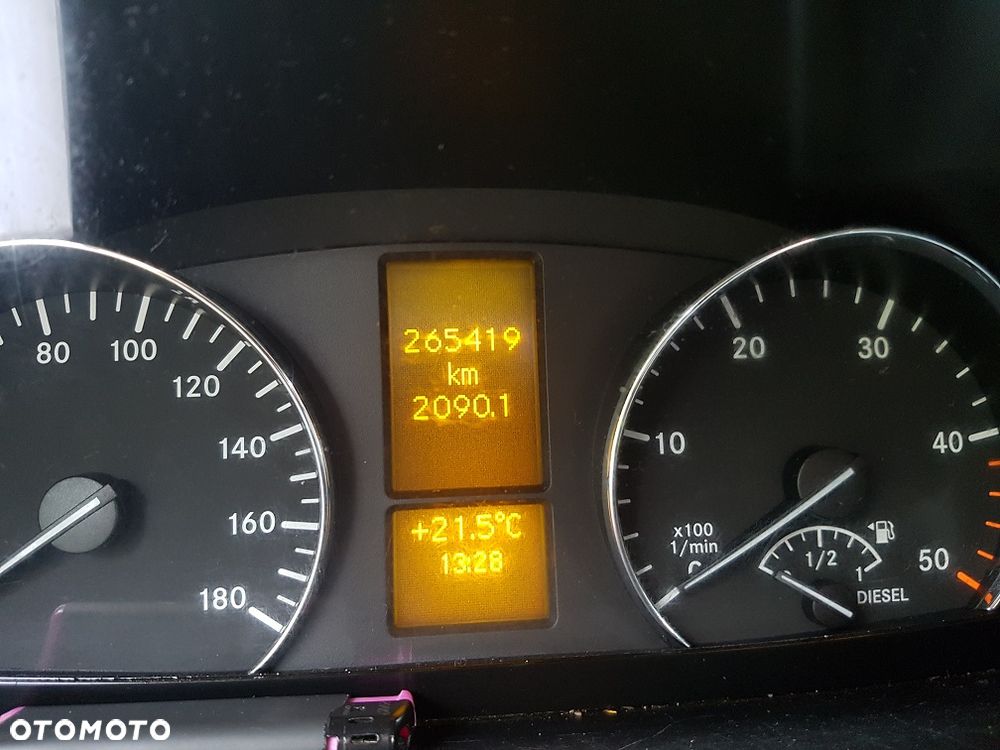 Mercedes-Benz Sprinter - 16