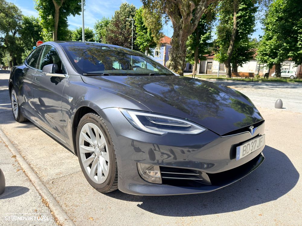 Tesla Model S - 13