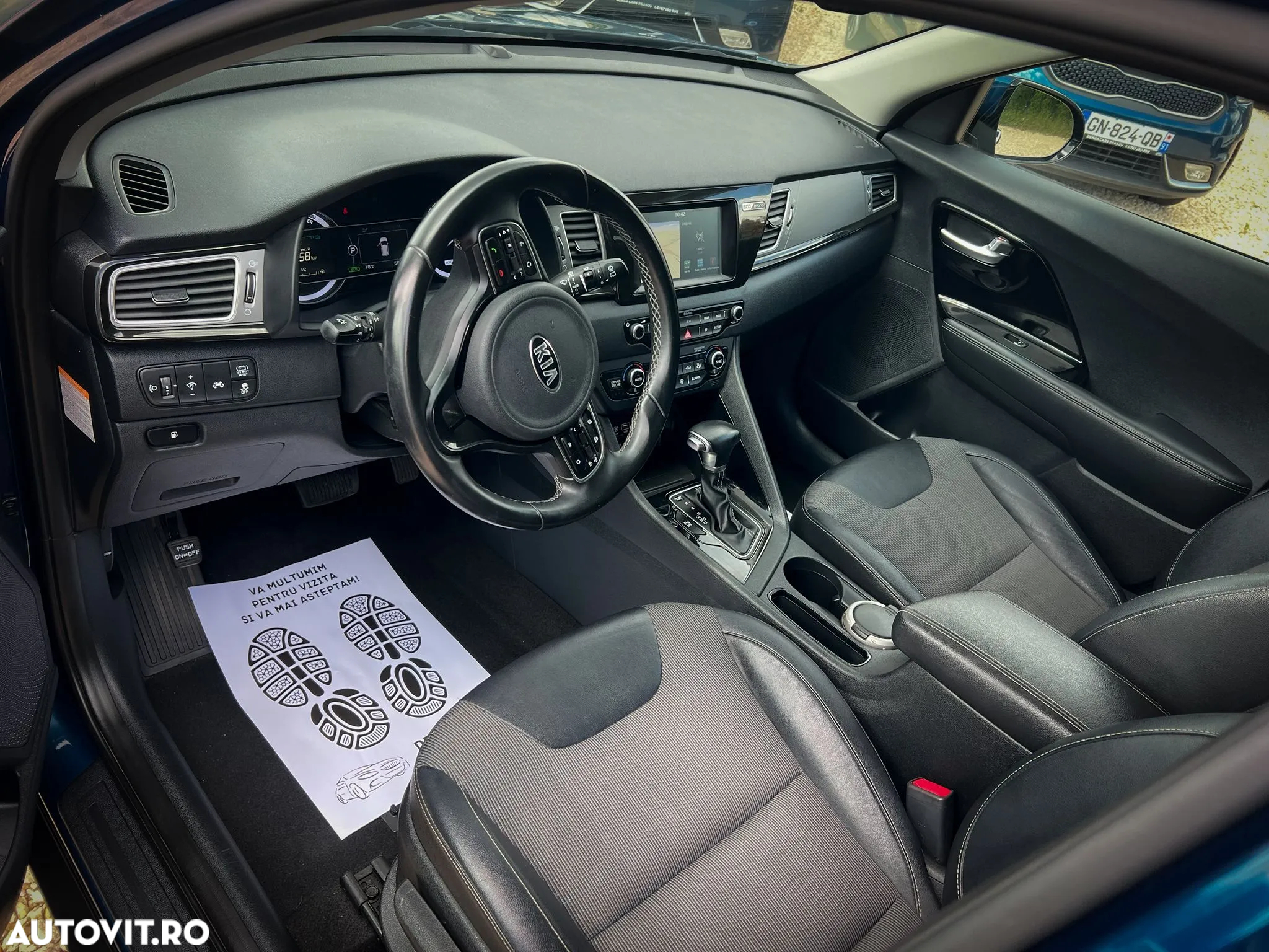 Kia Niro 1.6 GDI 2WD Aut. Edition 7 - 8