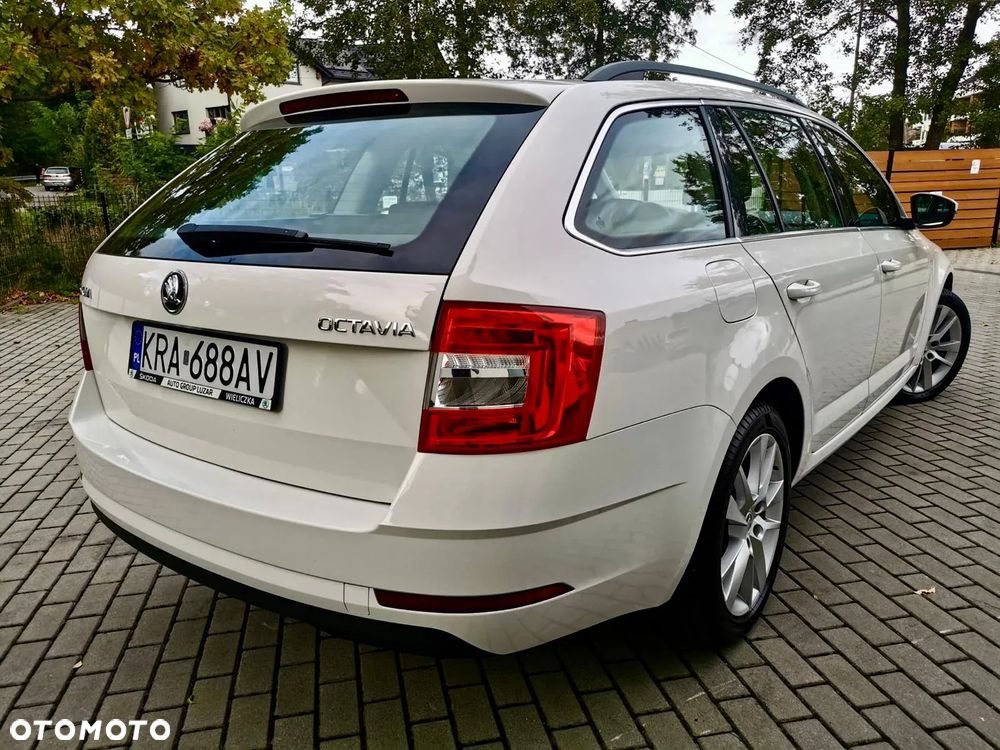 Skoda Octavia 2.0 TDI Style DSG - 4
