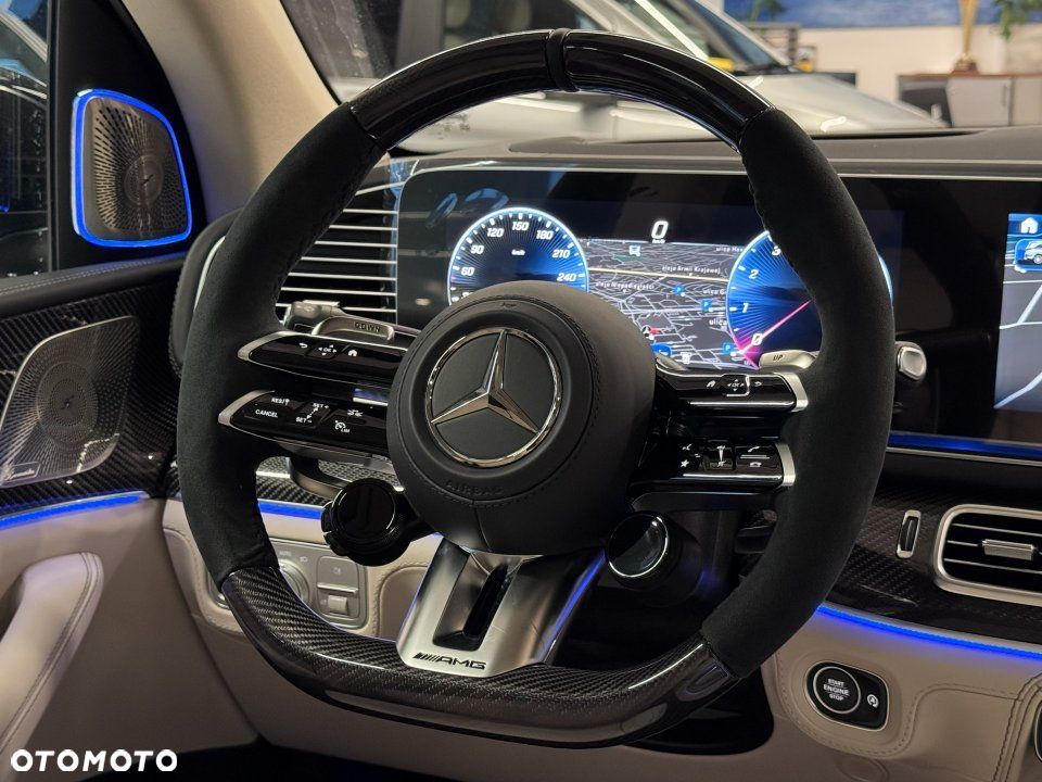 Mercedes-Benz GLS - 16