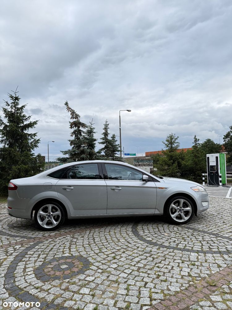 Ford Mondeo 2.0 Titanium - 11