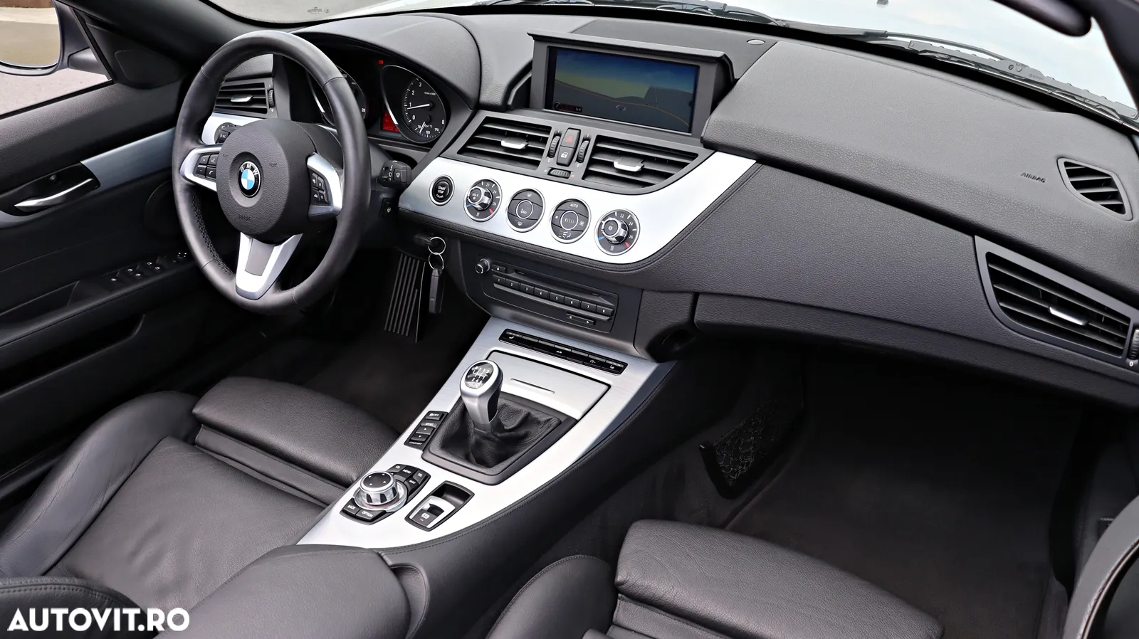 BMW Z4 sDrive20i - 16