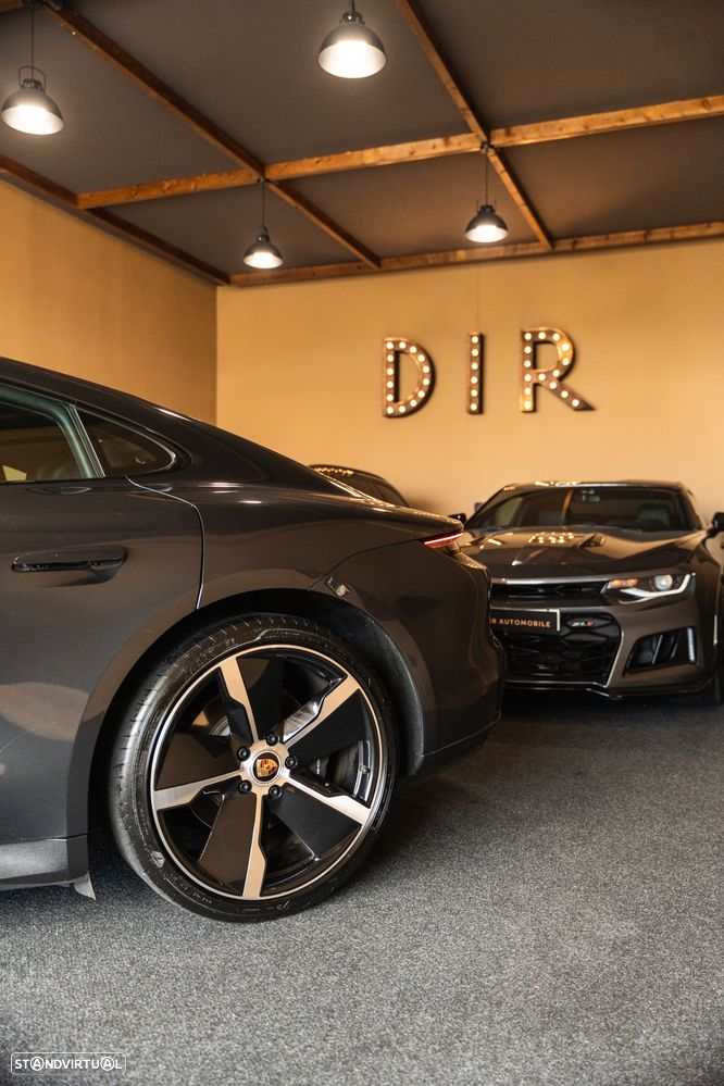 Porsche Taycan 4 - 28