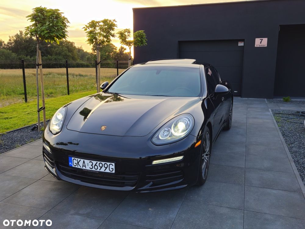 Porsche Panamera - 2