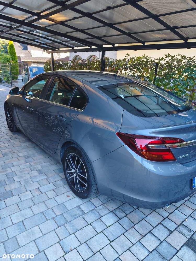 Opel Insignia - 10