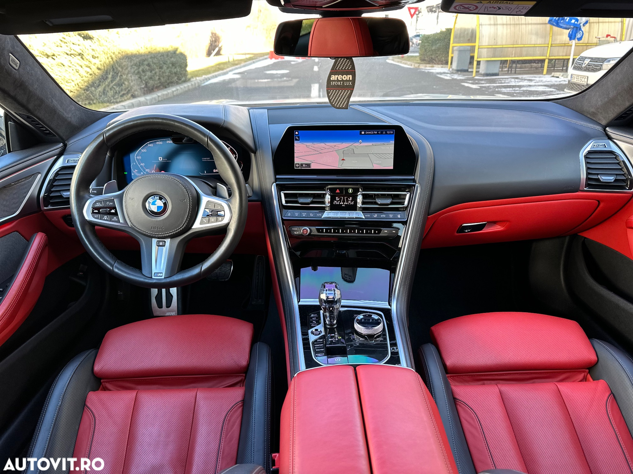BMW M8 M850i xDrive - 16