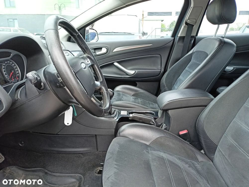 Ford Mondeo - 8