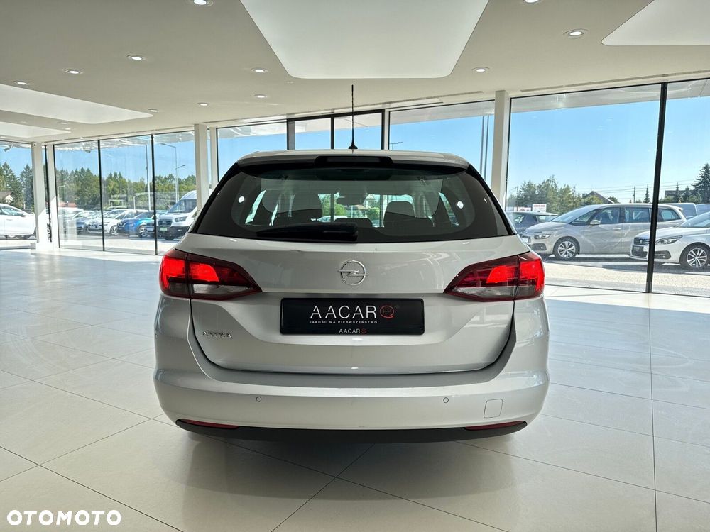 Opel Astra - 4