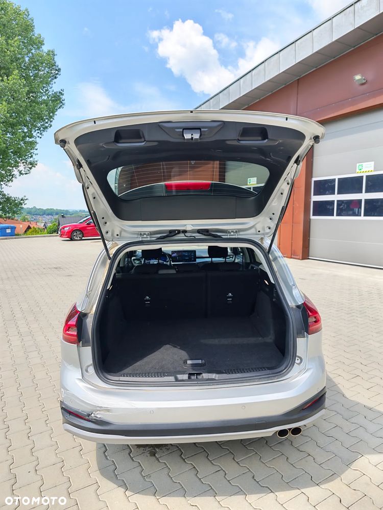 Ford Focus 1.0 EcoBoost Hybrid ACTIVE - 10