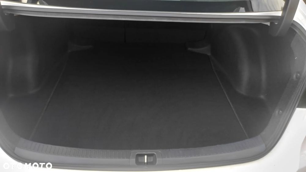 Toyota Corolla 1.5 Comfort - 15