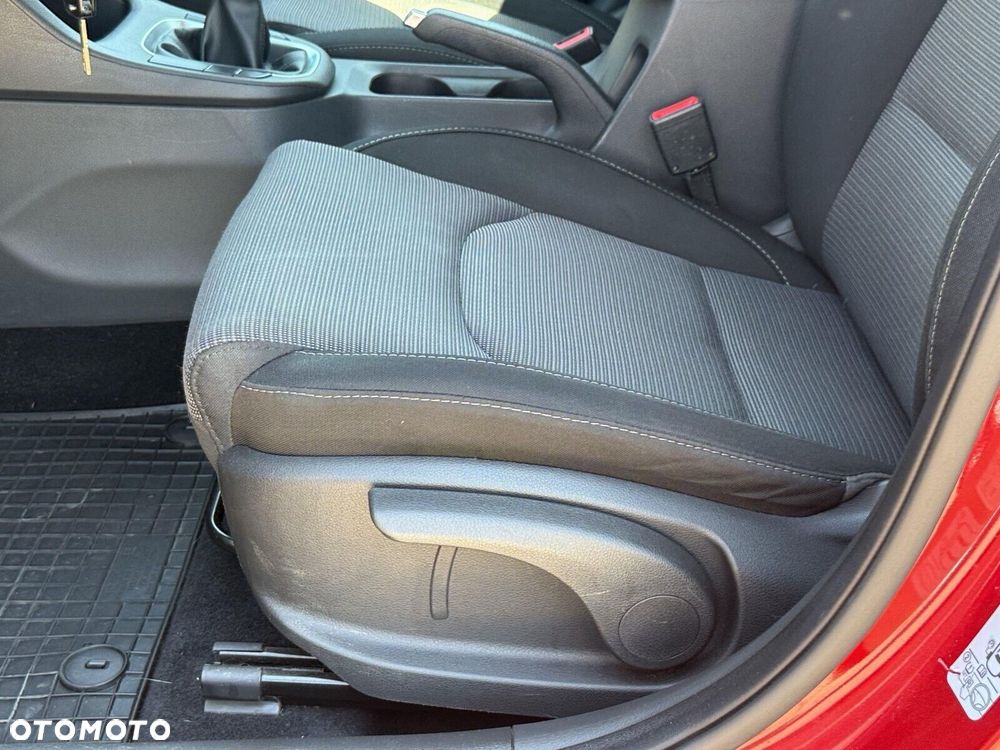 Hyundai i30 1.4 Classic + - 13
