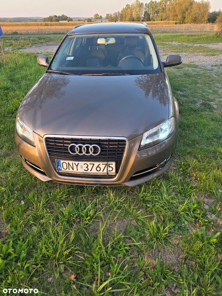 Audi A3 Sportback - 1