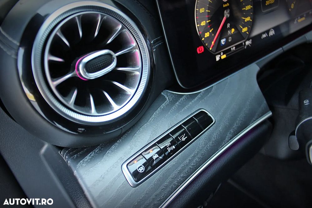 Mercedes-Benz CLS 400 d 4Matic 9G-TRONIC AMG Line - 25