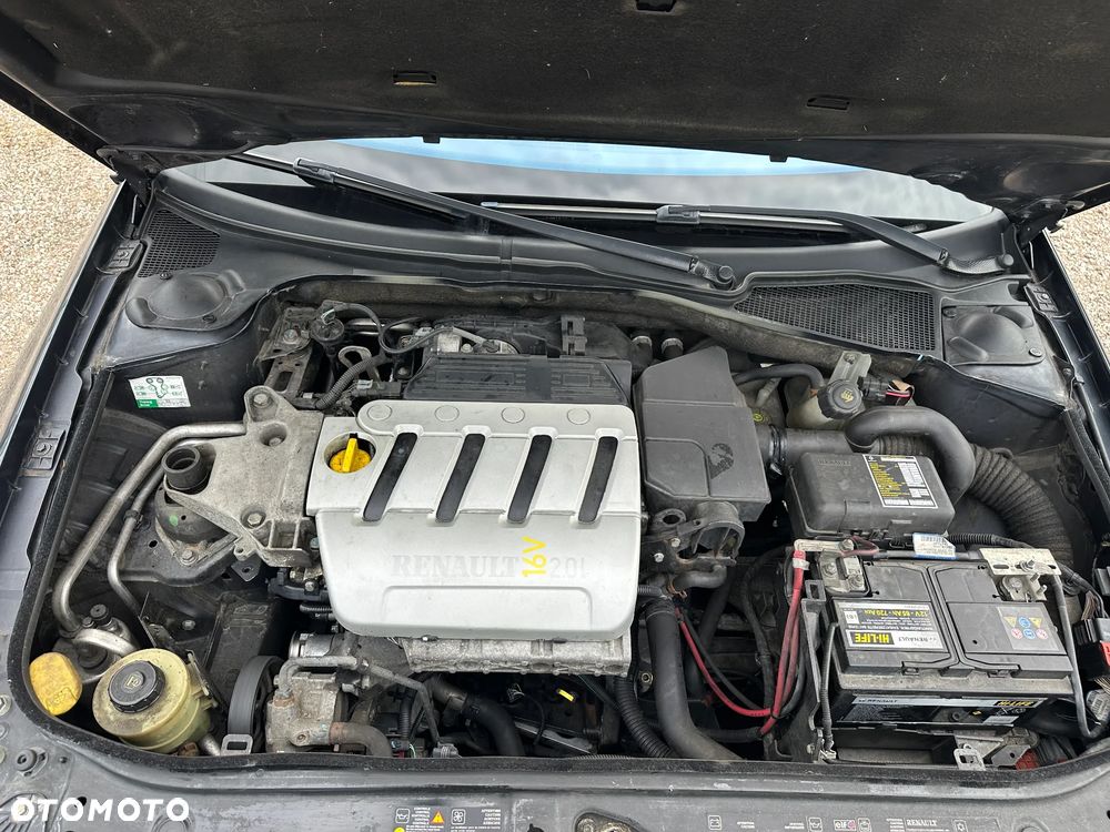 Renault Laguna Grandtour 2.0 Expression - 29