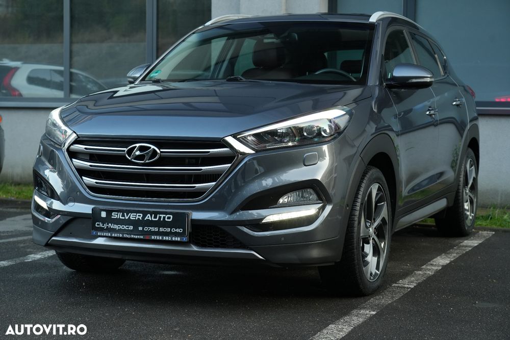 Hyundai Tucson 2.0 CRDI 4WD Automatik Premium - 26