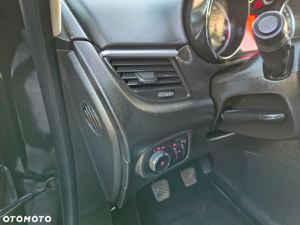 Opel Zafira Tourer 1.4 Turbo Active - 19