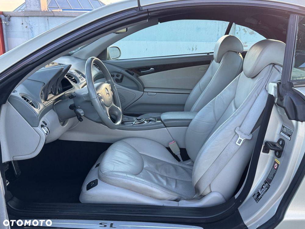 Mercedes-Benz SL 500 - 23
