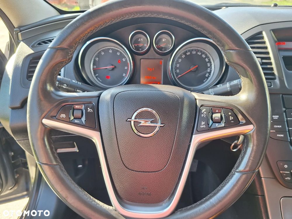 Opel Insignia - 16