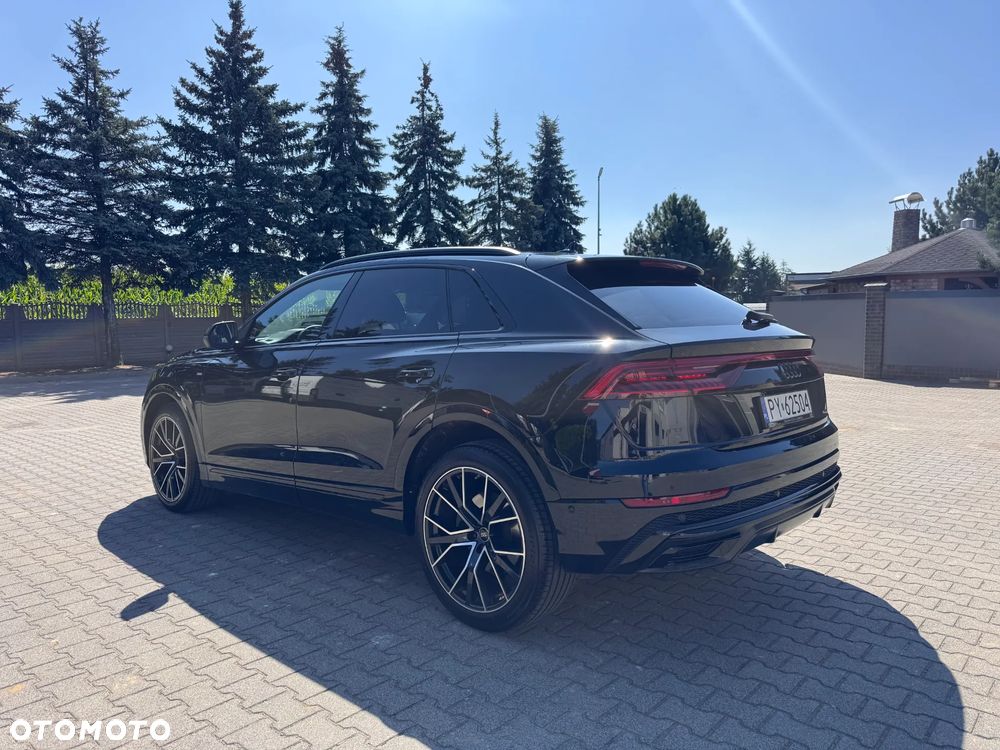 Audi Q8 2023 photo 2