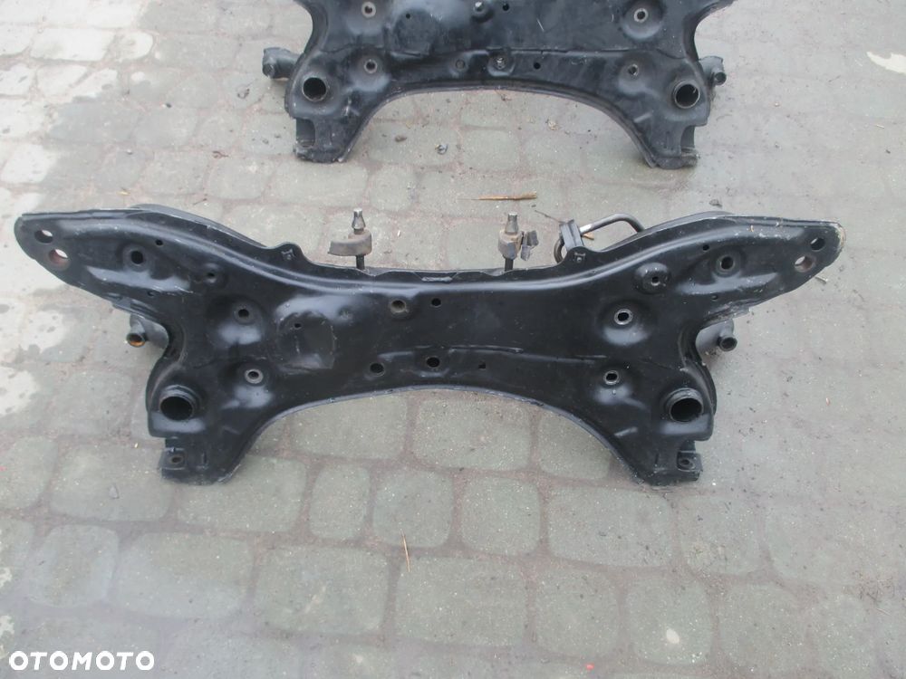 Belka zawieszenia sanki trawersa Toyota Yaris I Yaris I Verso Orginał Super stan Zero korozji - 3