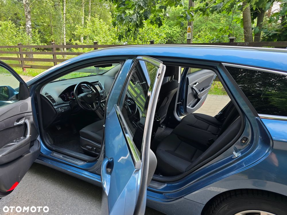 Hyundai i40 Kombi blue 1.6 Family+ - 20