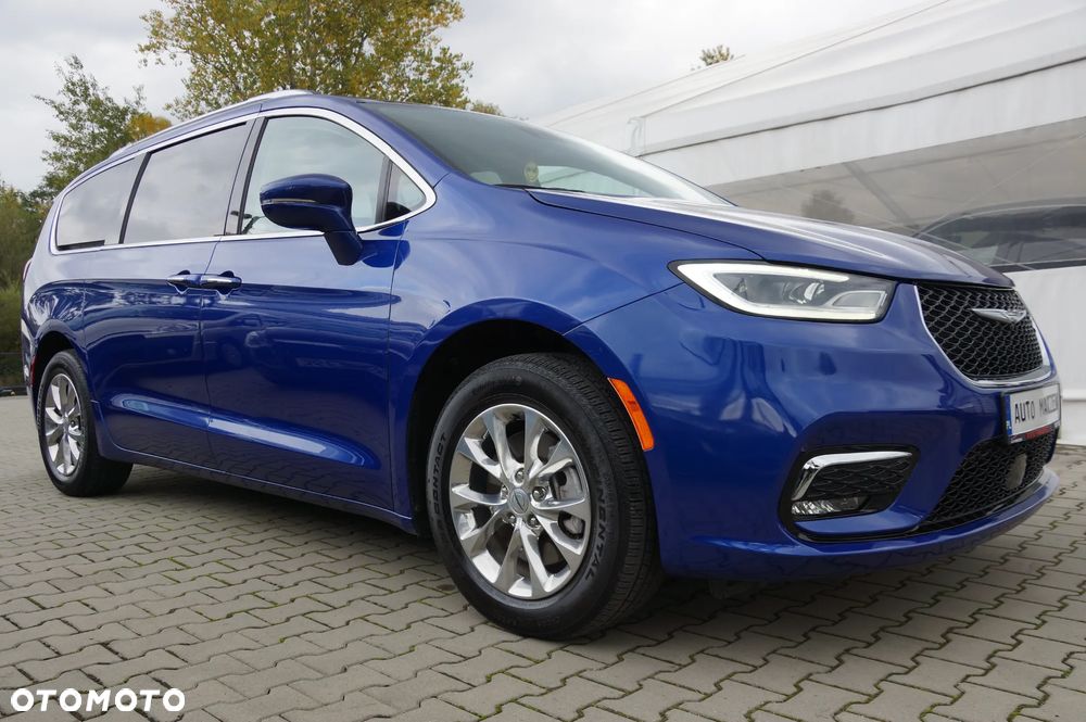 Chrysler Pacifica - 9