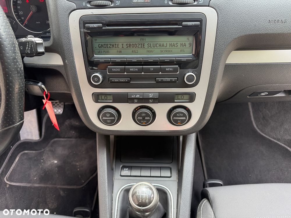 Volkswagen Scirocco 2.0 TDI Blue Motion Technologie - 10