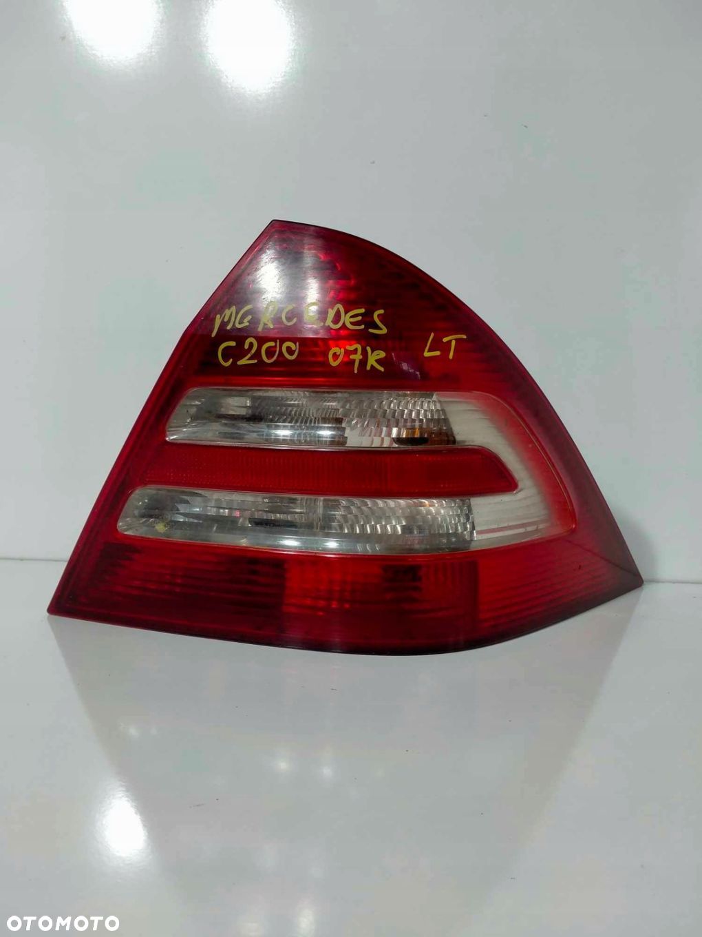 LAMPA PRAWA TYŁ TYLNA MERCEDES C-KLASA W203 - 1