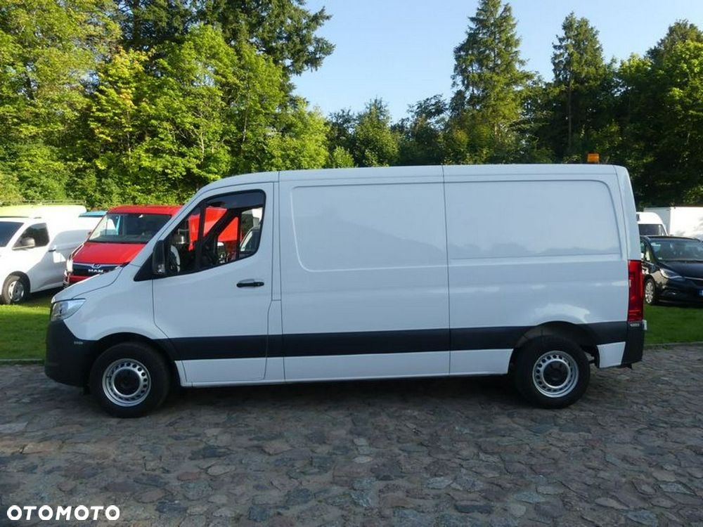 Mercedes-Benz Sprinter - 18