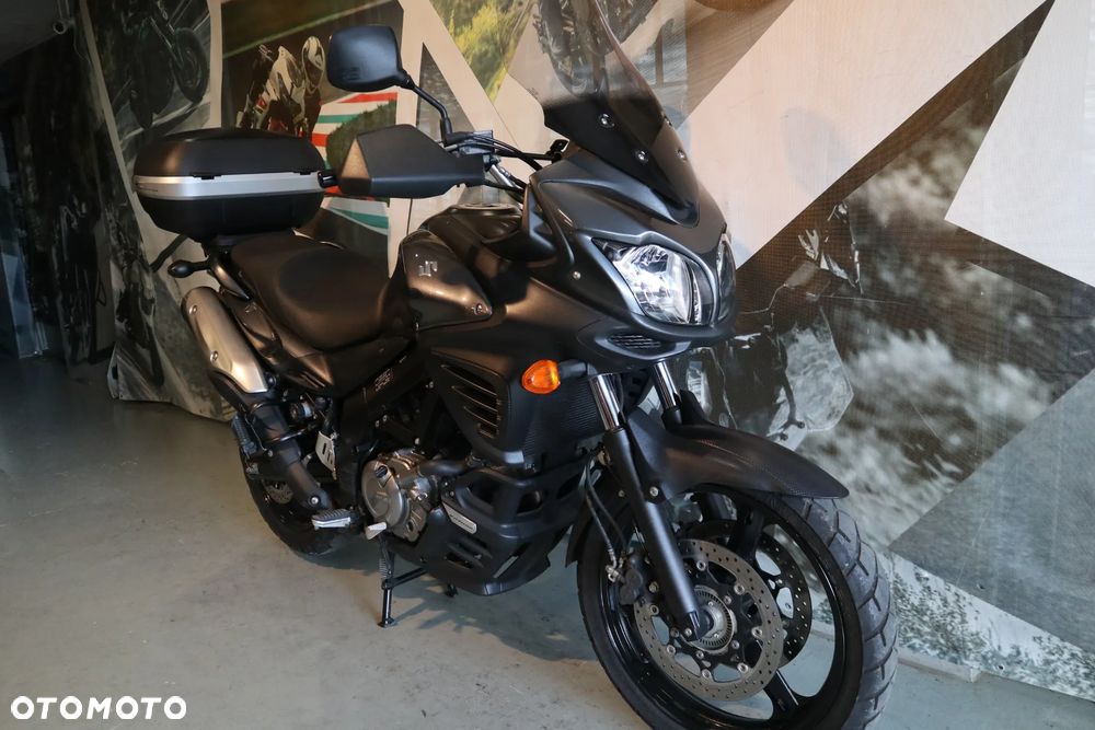 Suzuki V-STROM - 12