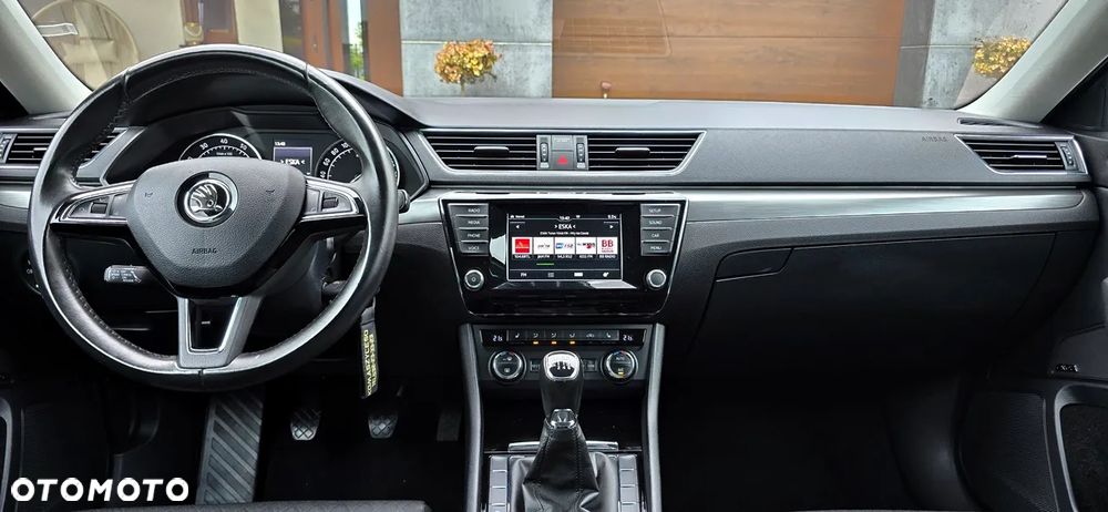 Skoda Superb 1.4 TSI ACT Sportline - 6