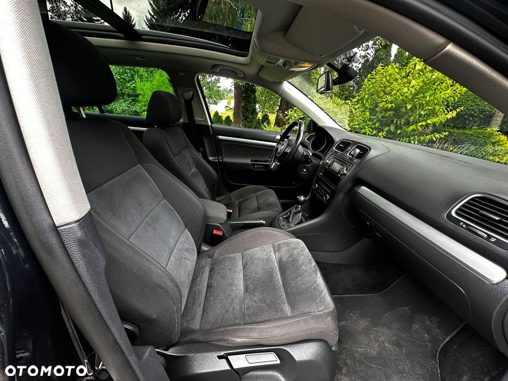 Volkswagen Golf - 8