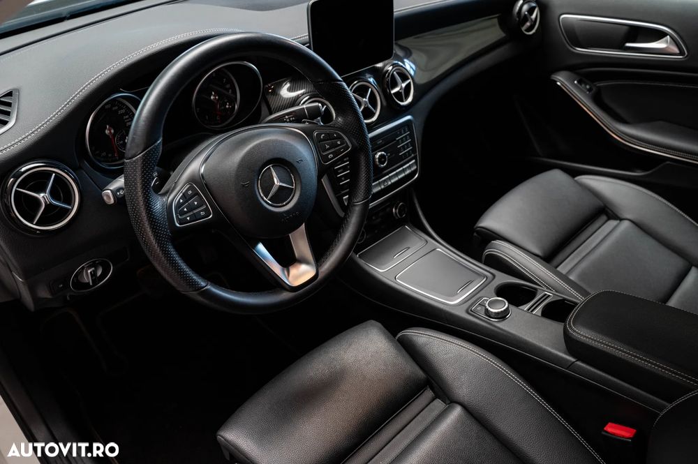 Mercedes-Benz GLA 250 7G-DCT UrbanStyle Edition - 5