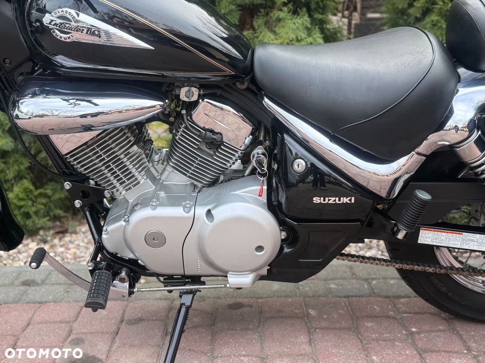 Suzuki Intruder - 9