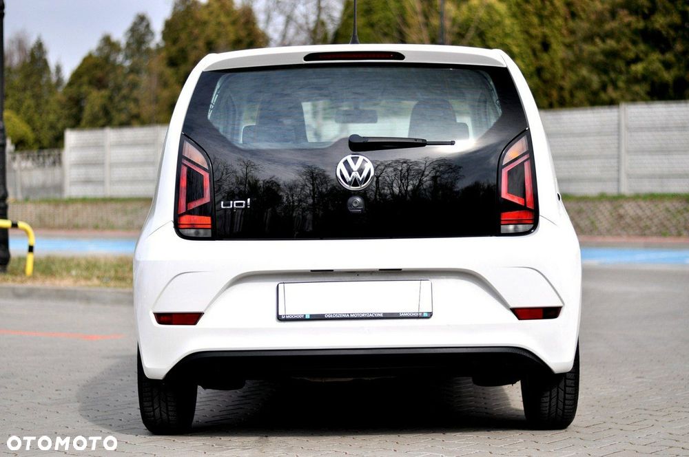 Volkswagen up! 1.0 United - 18