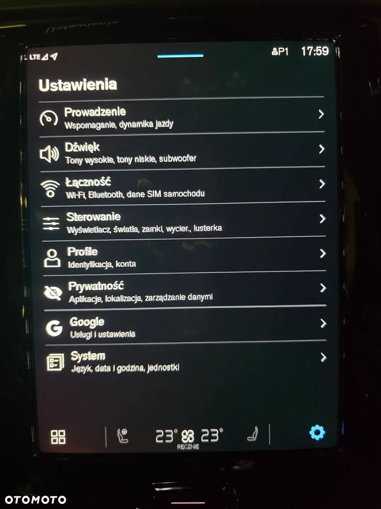 Volvo XC 60 T6 Plug-In Hybrid AWD Plus Dark - 20