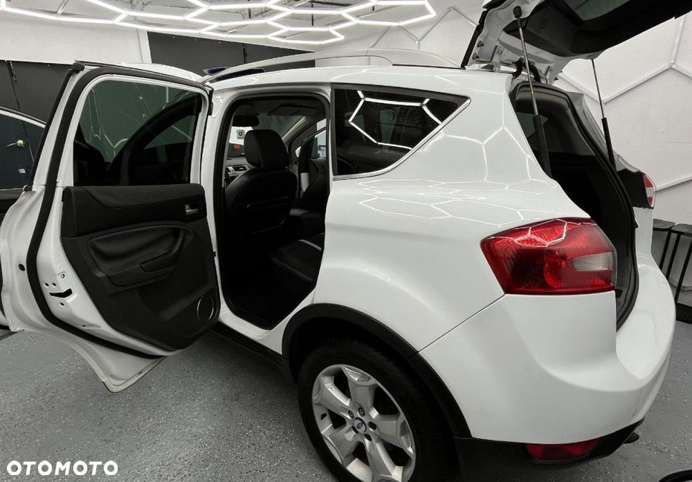 Ford Kuga - 31