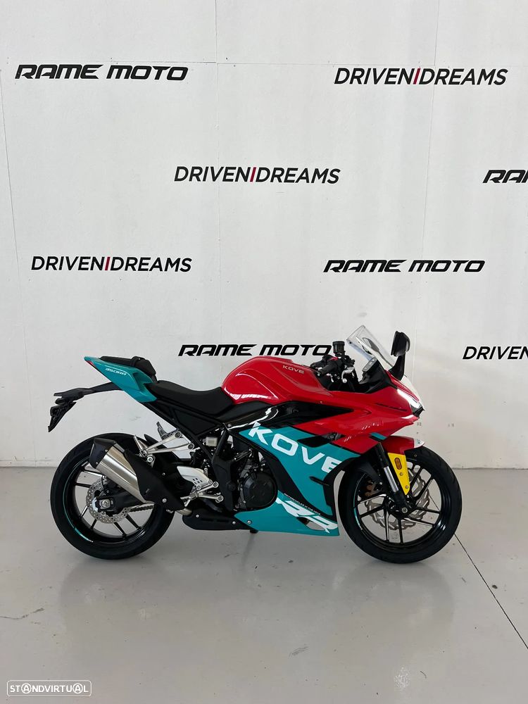 KOVE 350RR - CAMPEÃ MUNDIAL SUPERBIKES SSP300 2025 - 1