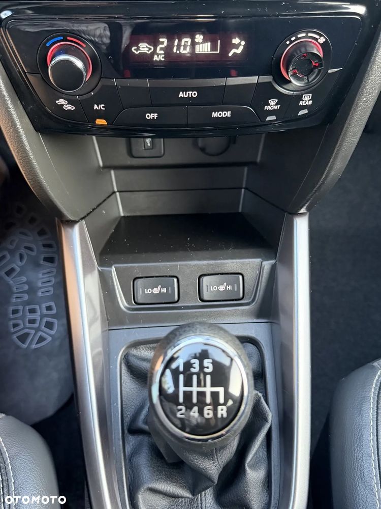 Suzuki Vitara 1.4 Boosterjet Premium 2WD - 26
