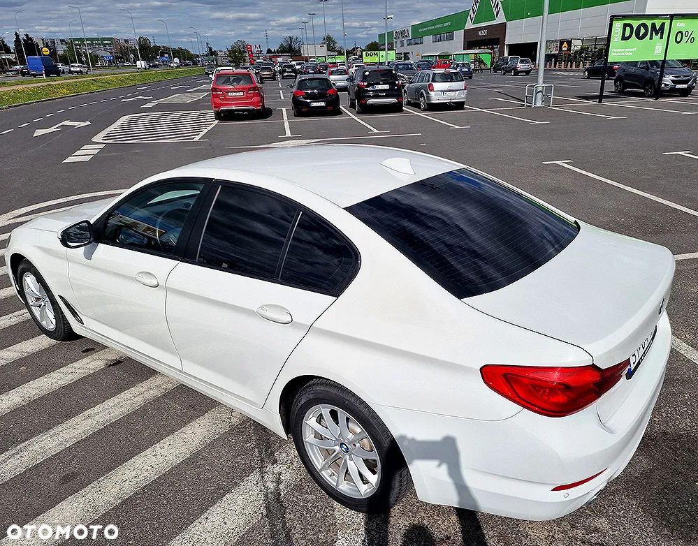 BMW Seria 5 518d Business Edition - 22