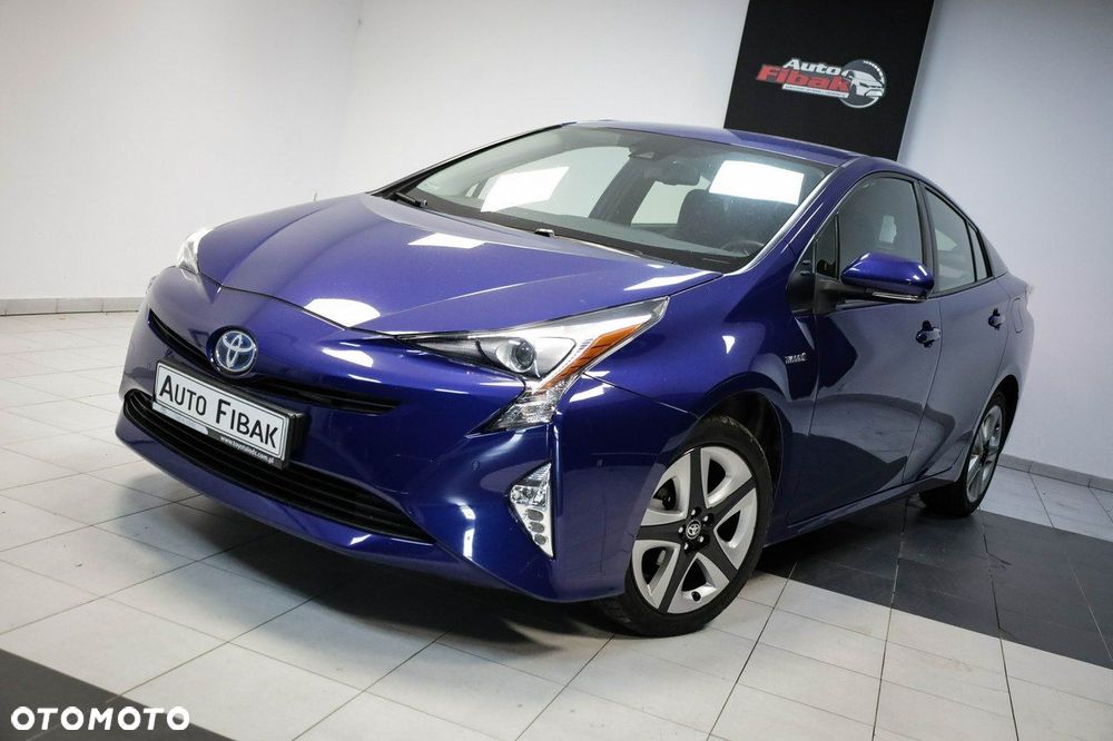 Toyota Prius - 4